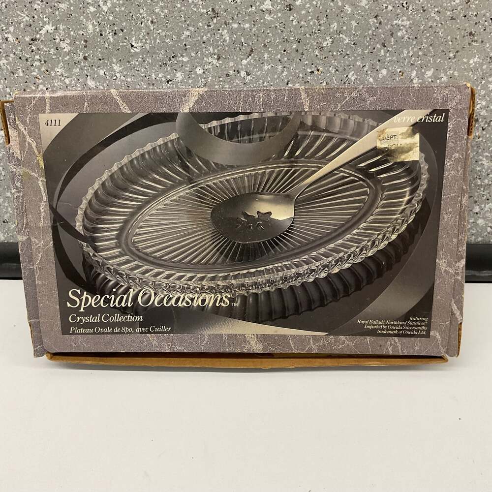 vintage Indiana Glass Special Occasions Oval Tray & Server Set